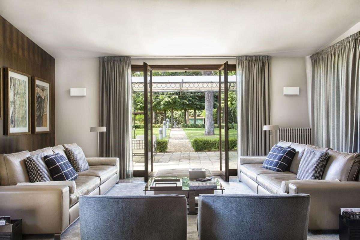 Villa Npp 23 Sleeps 12 Rom